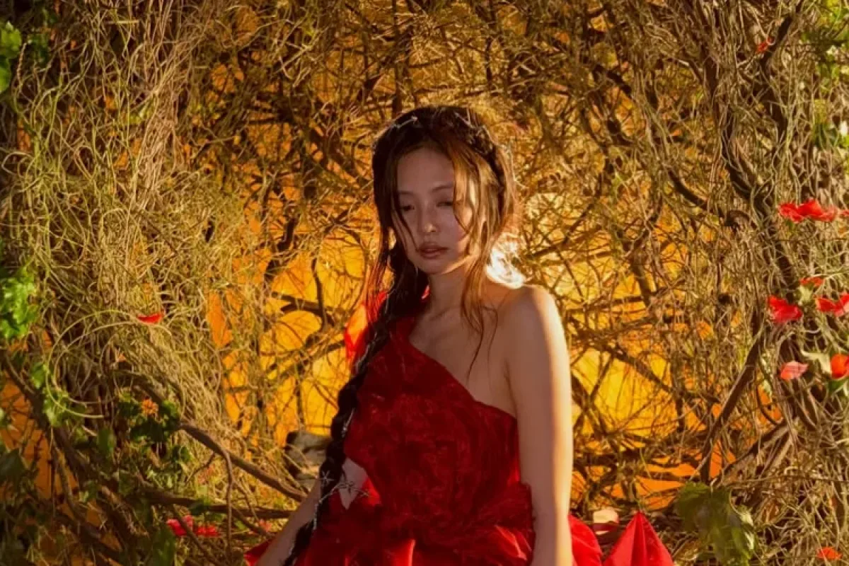 เจนนี่ปล่อย EP สามเพลงชื่อ 'Fallen Angel' ชาวเน็ตล้อเลียนเธอ?
